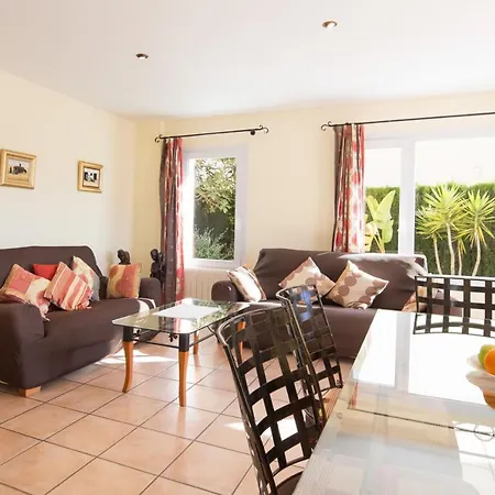 Abahana Villas Sandra * קלפה